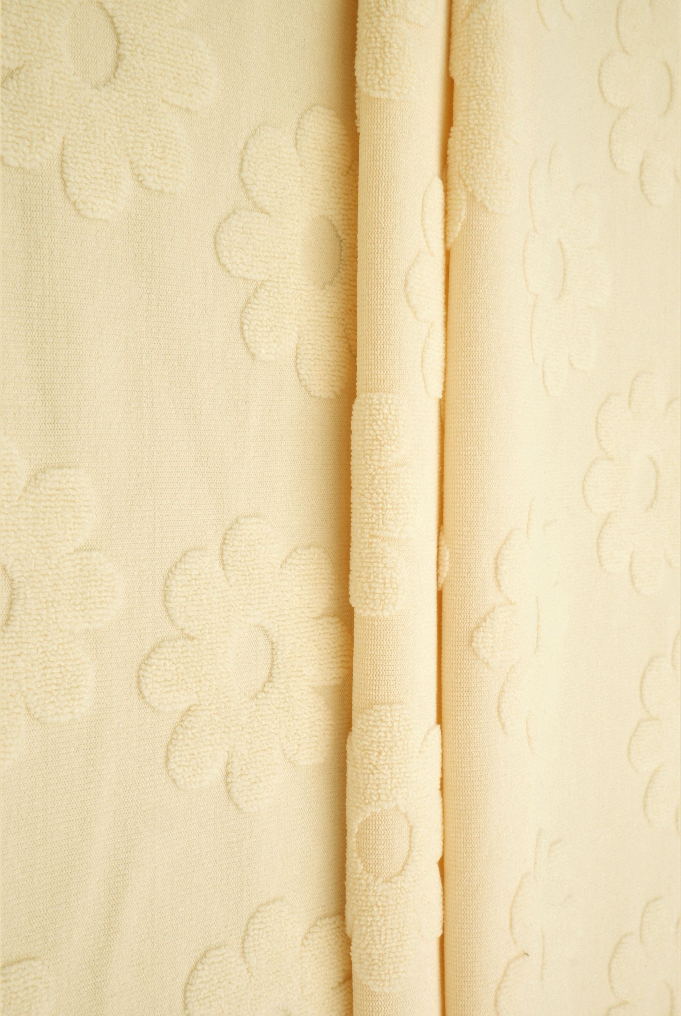 Daisy Floral Jacquard Knit Fabric - JACQ-4480