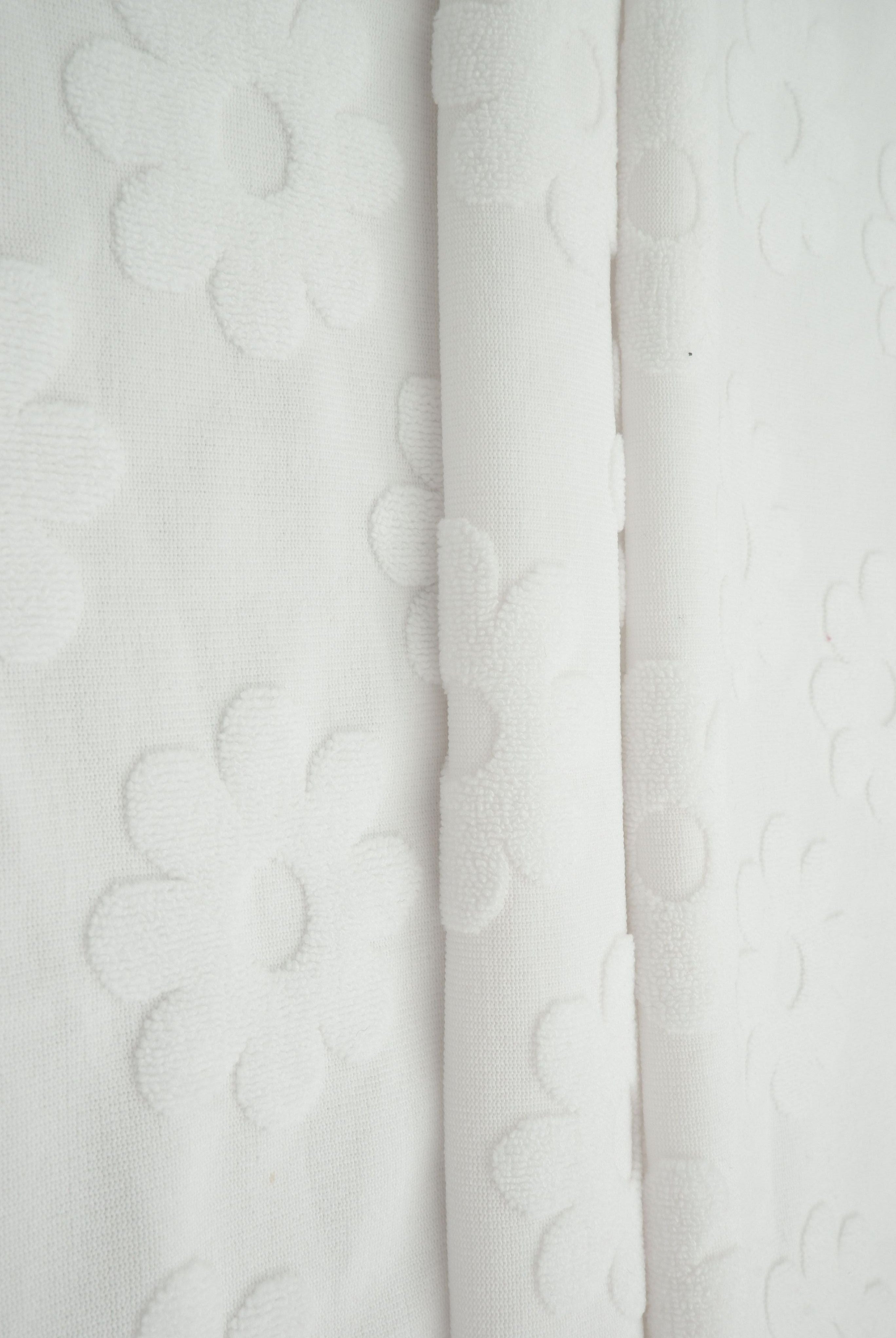 Daisy Floral Jacquard Knit Fabric - JACQ-4480