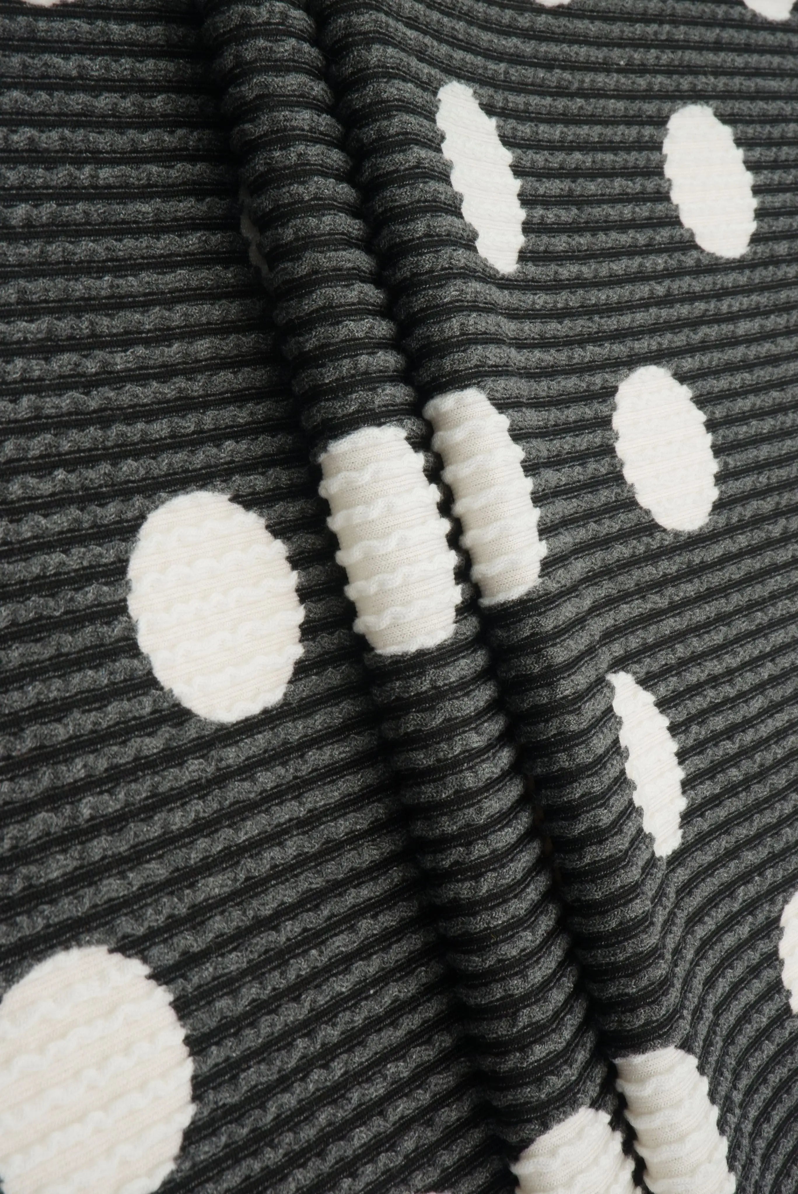 KNT4463-DU186B BLACK KNIT