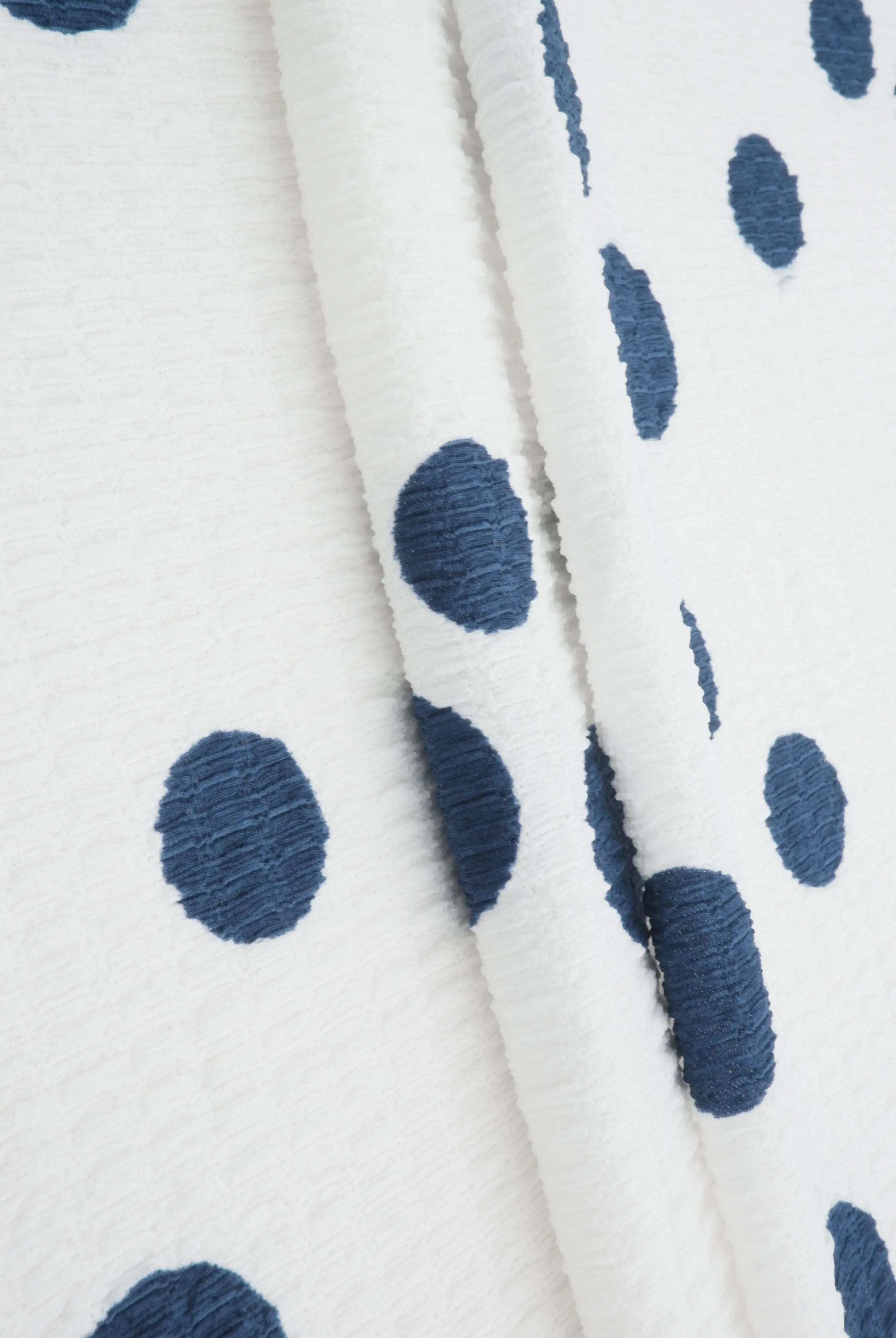 CRP4628-MS11094 IVORY/NAVY WOVEN