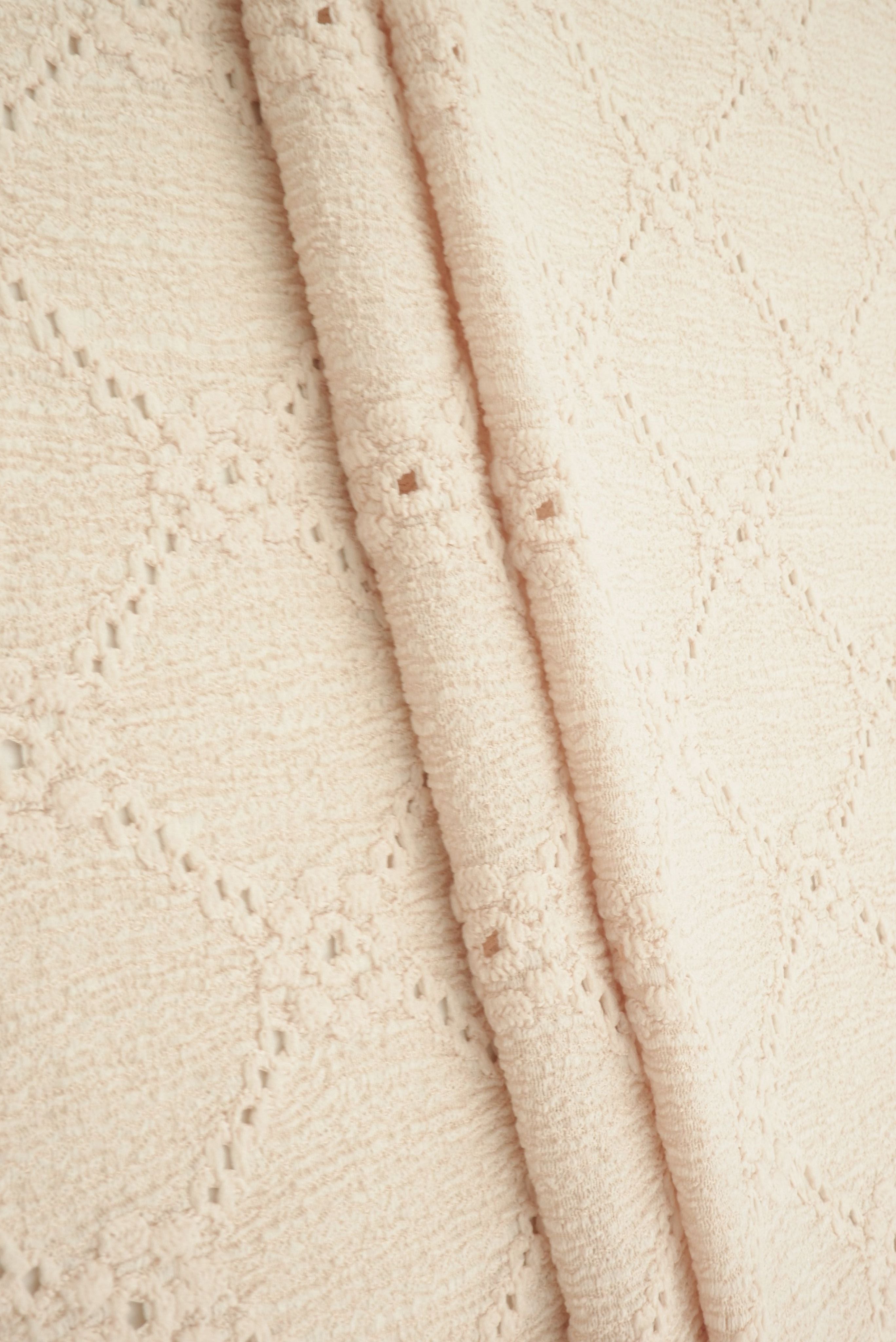 LACE4673