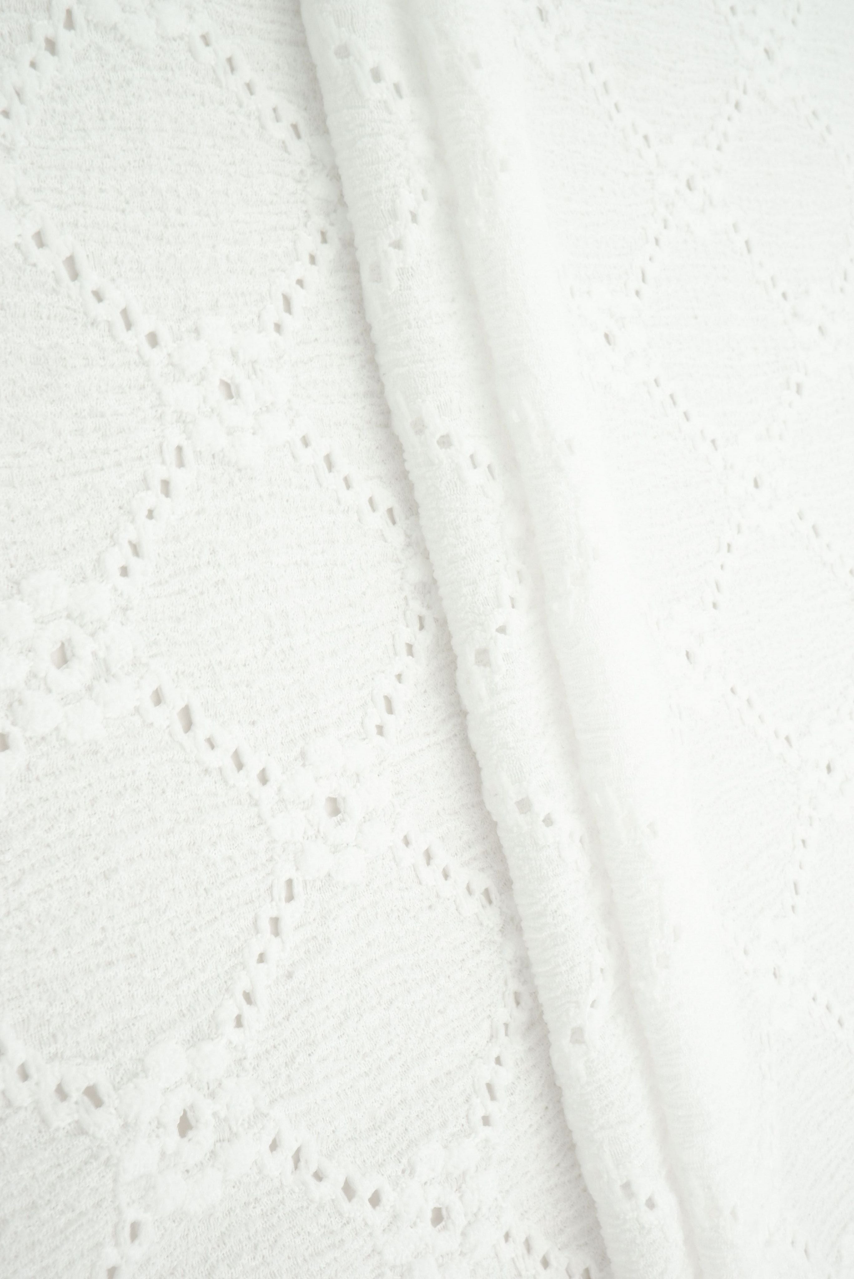 LACE4673